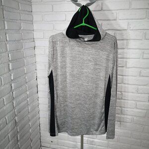 Colosseum Athletics Men's Size Medium Grey & Black Lightweight Hoodie